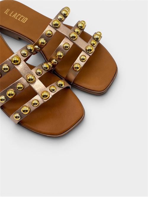 Ciabatta flat in pelle champagne con borchie dorate IL LACCIO | 10003PELLEROSEGOLD